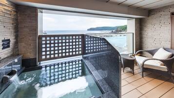 Okhotsk club deluxe with a private onsen | Bathroom | Combined shower/bathtub, free toiletries, hair dryer, slippers