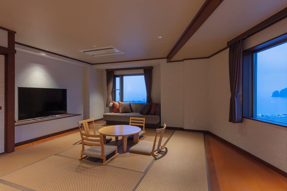 1 bedroom, in-room safe, free WiFi, bed sheets