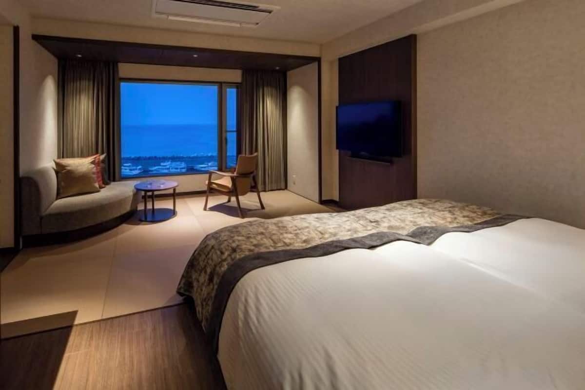 1 bedroom, in-room safe, free WiFi, bed sheets
