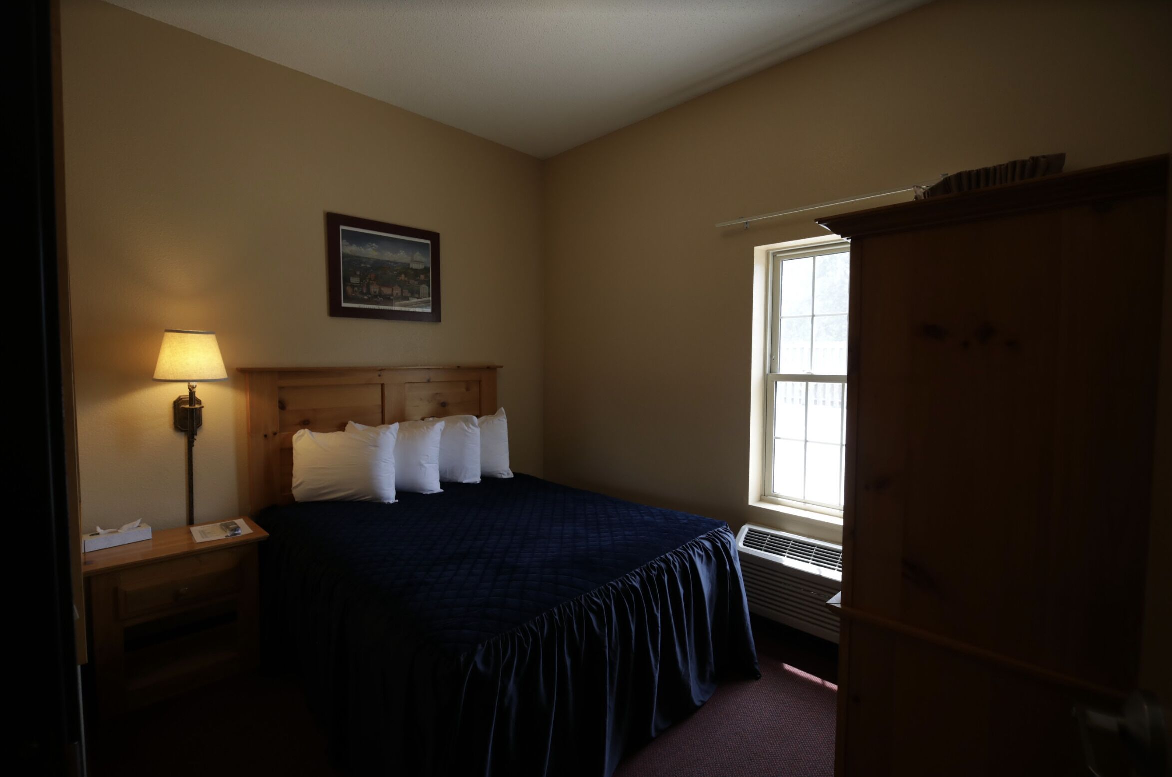 standard room, 1 double bed | iron/ironing board, free wifi, bed sheets