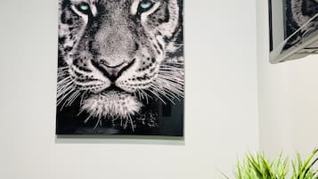 Deluxe Room, 1 Queen Bed