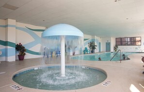 2 outdoor pools, sun loungers