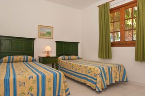 สแตนดาร์ดอพาร์ทเมนท์, 1 ห้องนอน, วิวทะเล | ตู้นิรภัยในห้องพัก, เปล/เตียงเด็กอ่อน (ฟรี), เตียงเสริม/เปล, Wi-Fi