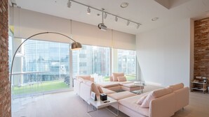 Duplex Suite - 4 Free Welcome Drinks Included | Pemandangan dari kamar