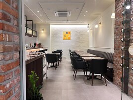 Sarapan Eropah setiap hari (KRW 19800 seorang)