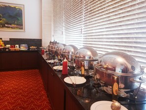 Desayuno buffet incluido todos los días 