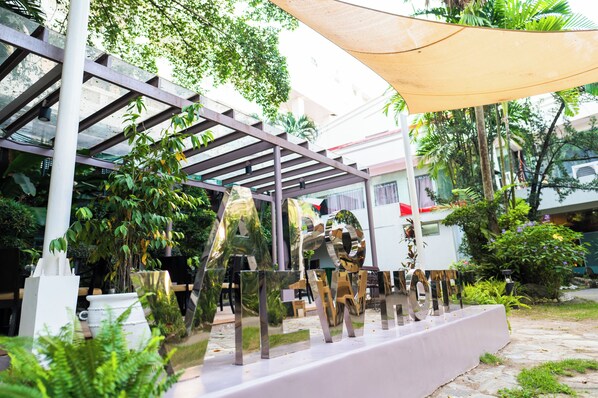 Garden - Apo View Hotel (Davao)