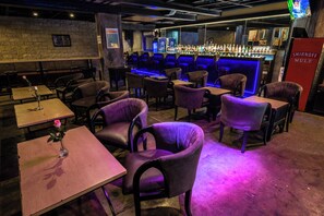 Bar (on property) - Apo View Hotel (Davao)