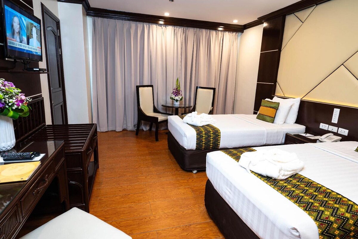 Minibar, desk, free WiFi, bed sheets