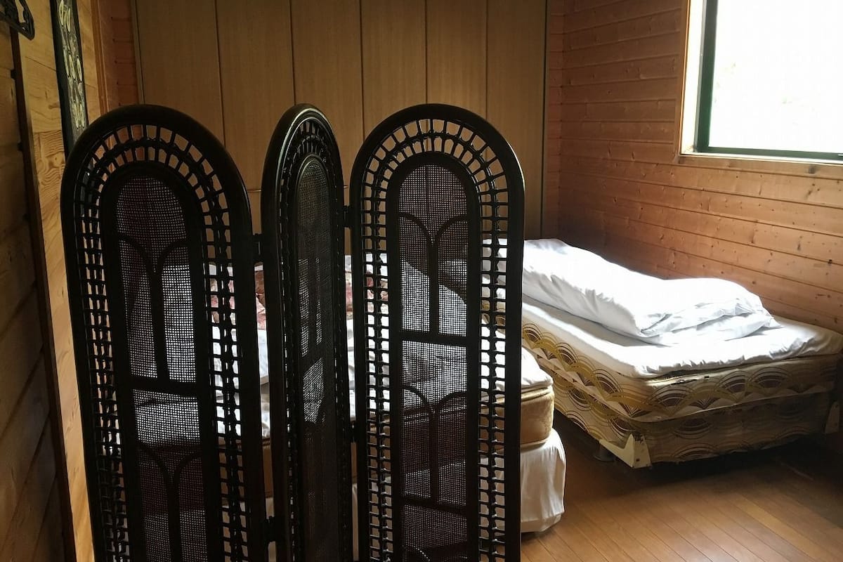 Zweibettzimmer (with Shared Open-Air-Bath)