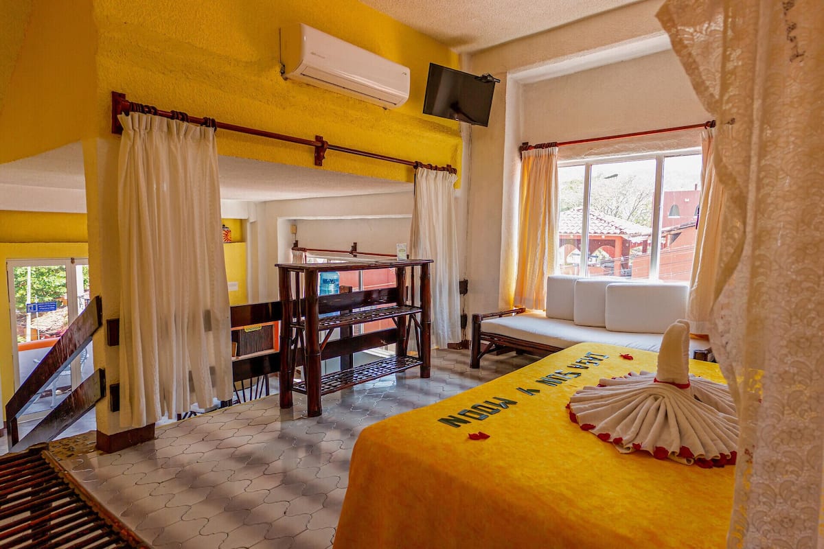 Premium bedding, in-room safe, iron/ironing board (on request)