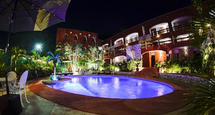 Hotel Zihua Caracol