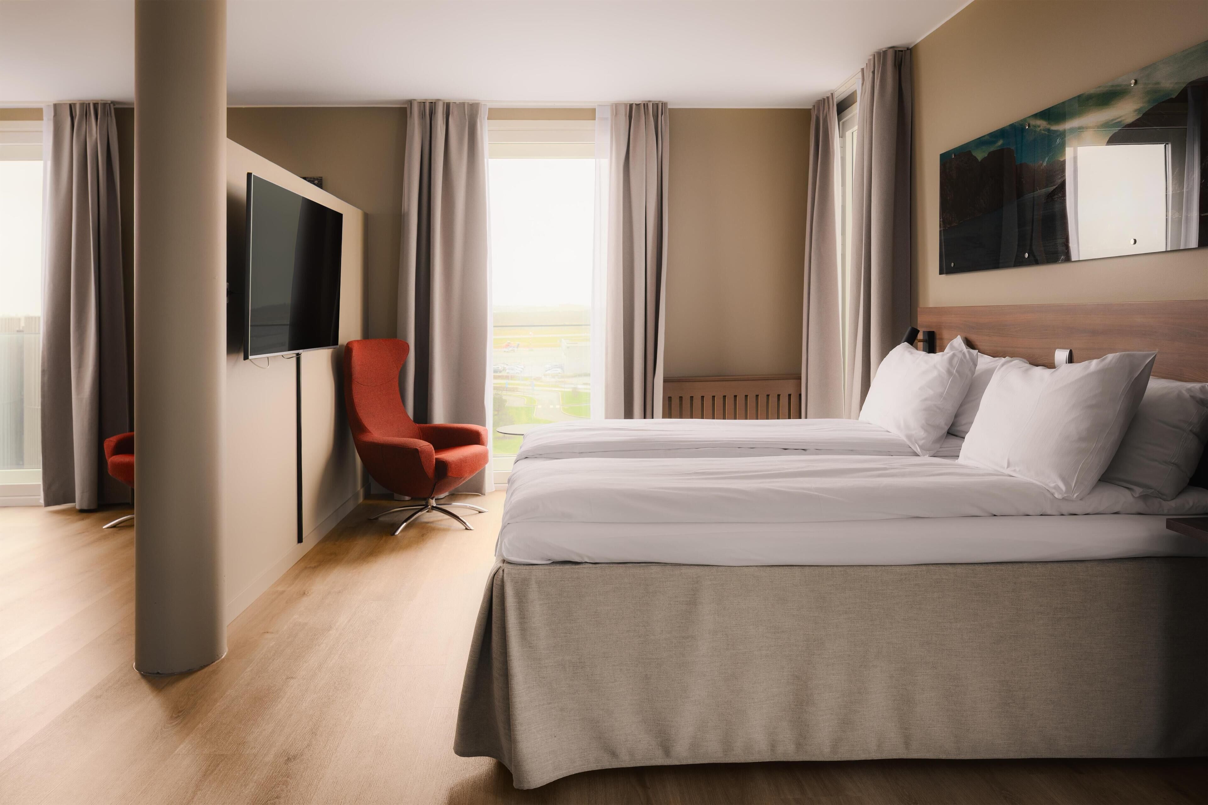 Couette en duvet d'oie, surmatelas, coffres-forts dans les chambres