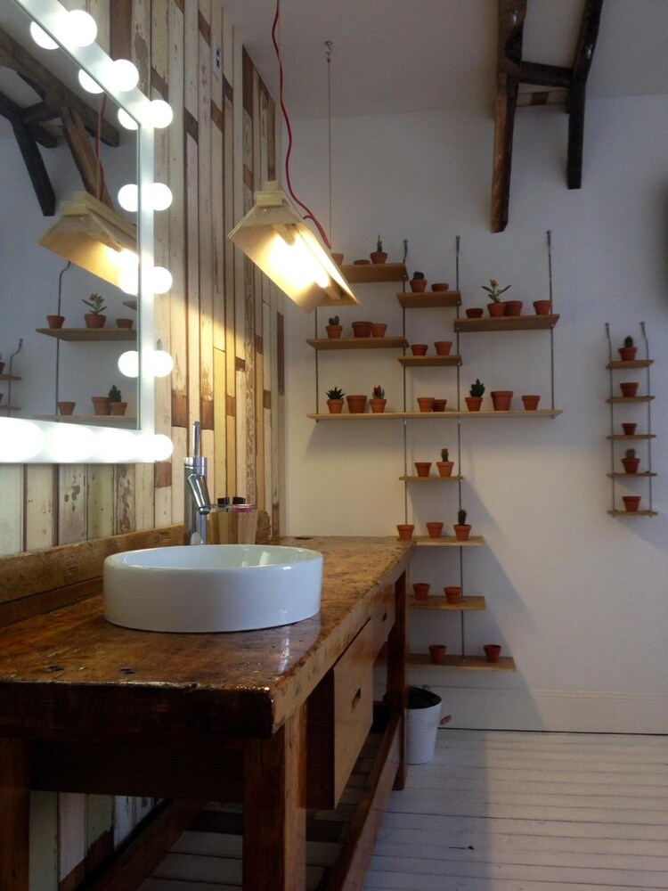 Hotel De La Pinède by null