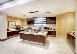 Petit déjeuner buffet compris tous les jours
