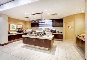 Desayuno buffet incluido todos los días 