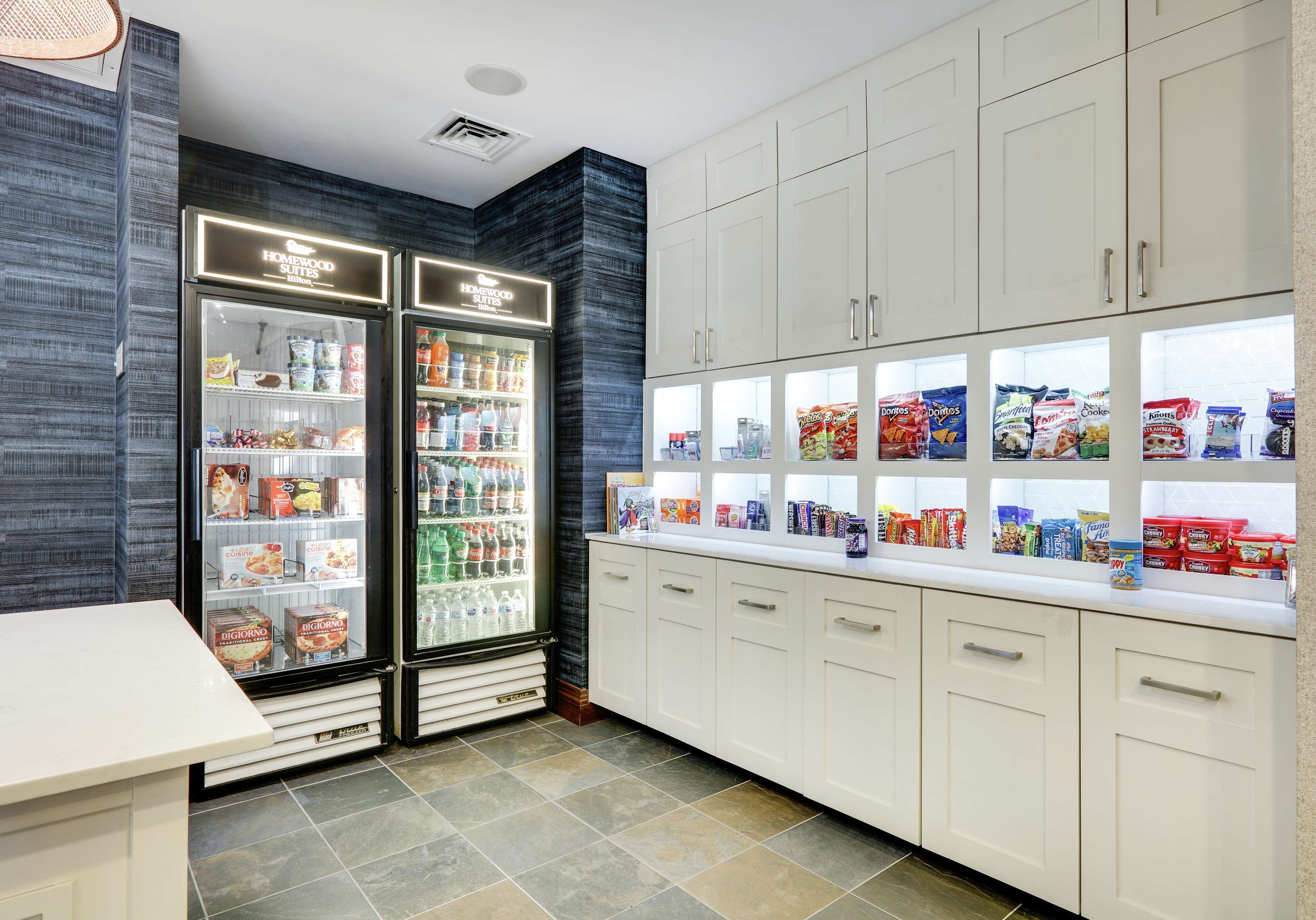 Snack bar