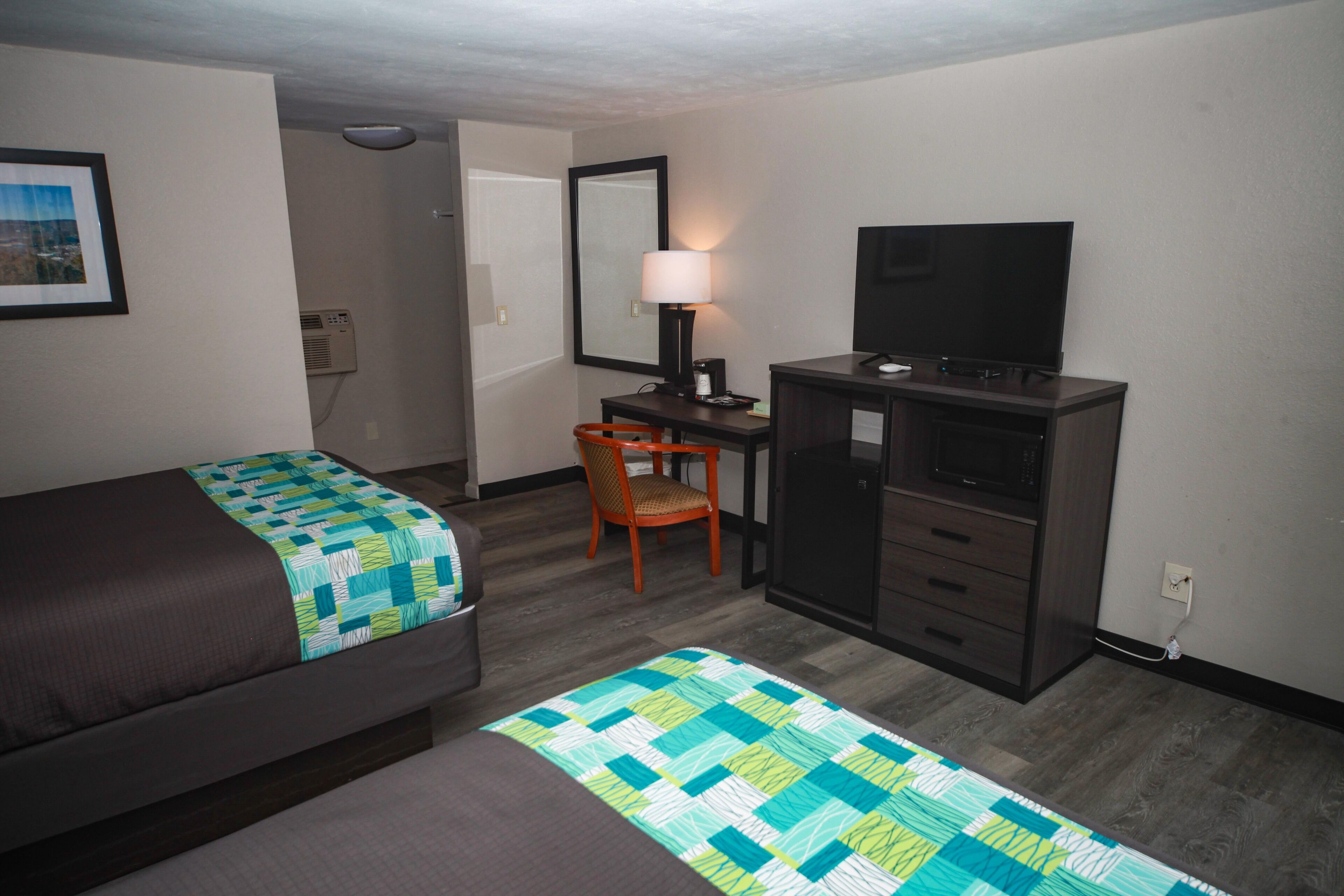 Relax Inn - Bradford — photo 15