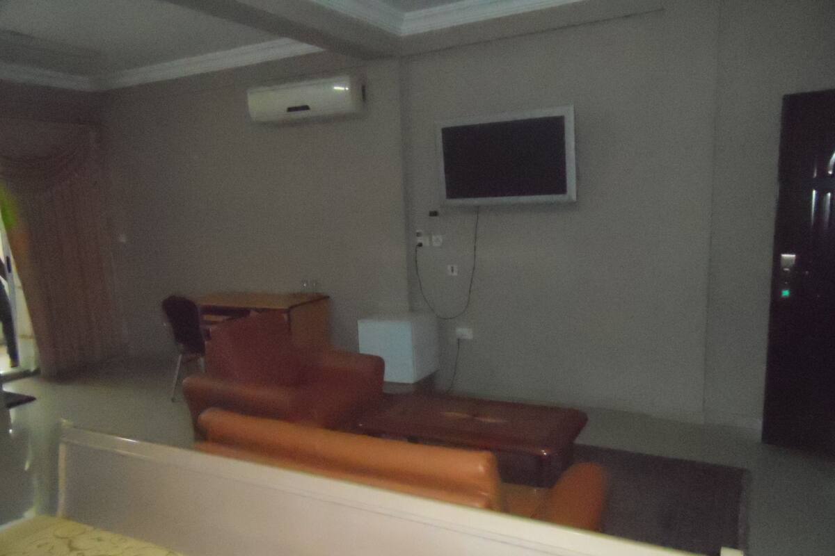 Standard Room | Living area