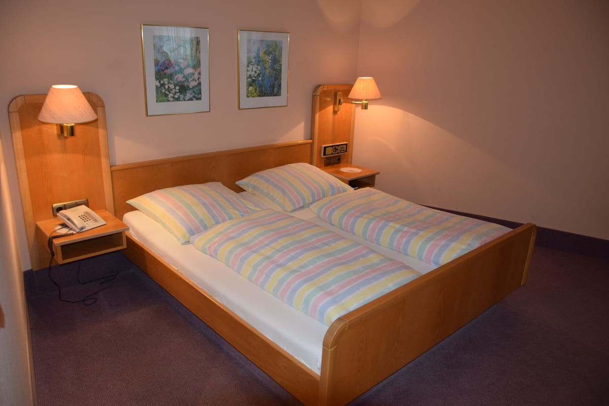 double room | minibar, in-room safe, desk, blackout curtains