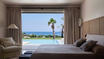 Suite Presidenziale, 1 letto king, vista spiaggia, di fronte alla spiaggia | Minibar, cassaforte in camera, con stile personalizzato