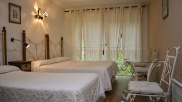 Double Room (with extra bed)