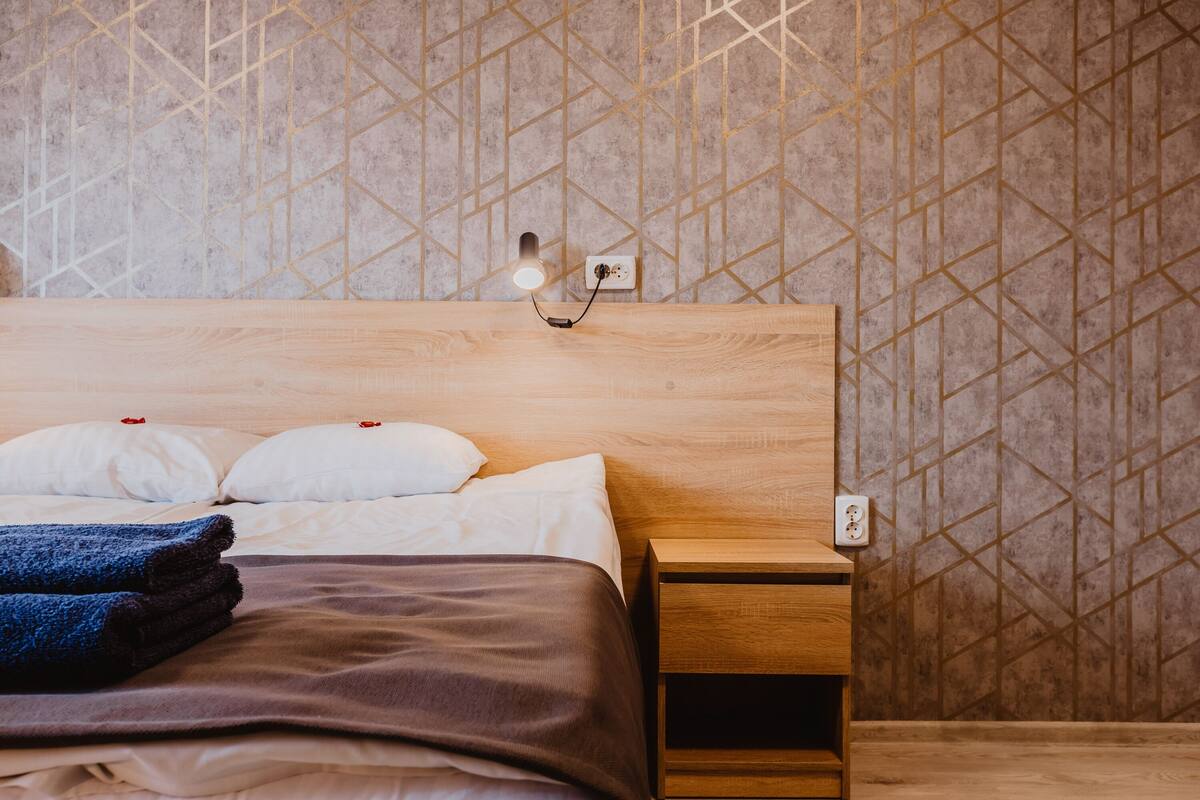Standard Double Room | Desk, iron/ironing board (on request), WiFi (free)