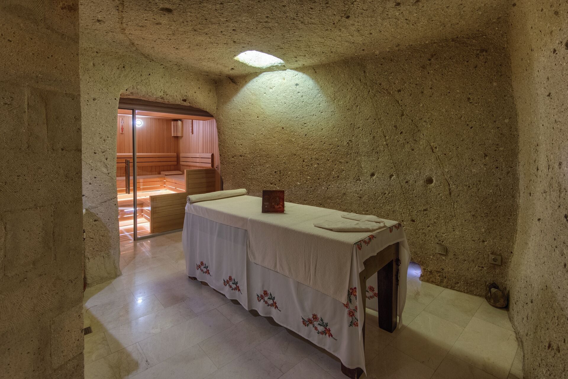 Muhteshem Imperial Pool Suite