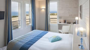 Double Room (Ouessant) | Desk, rollaway beds, free WiFi, bed sheets