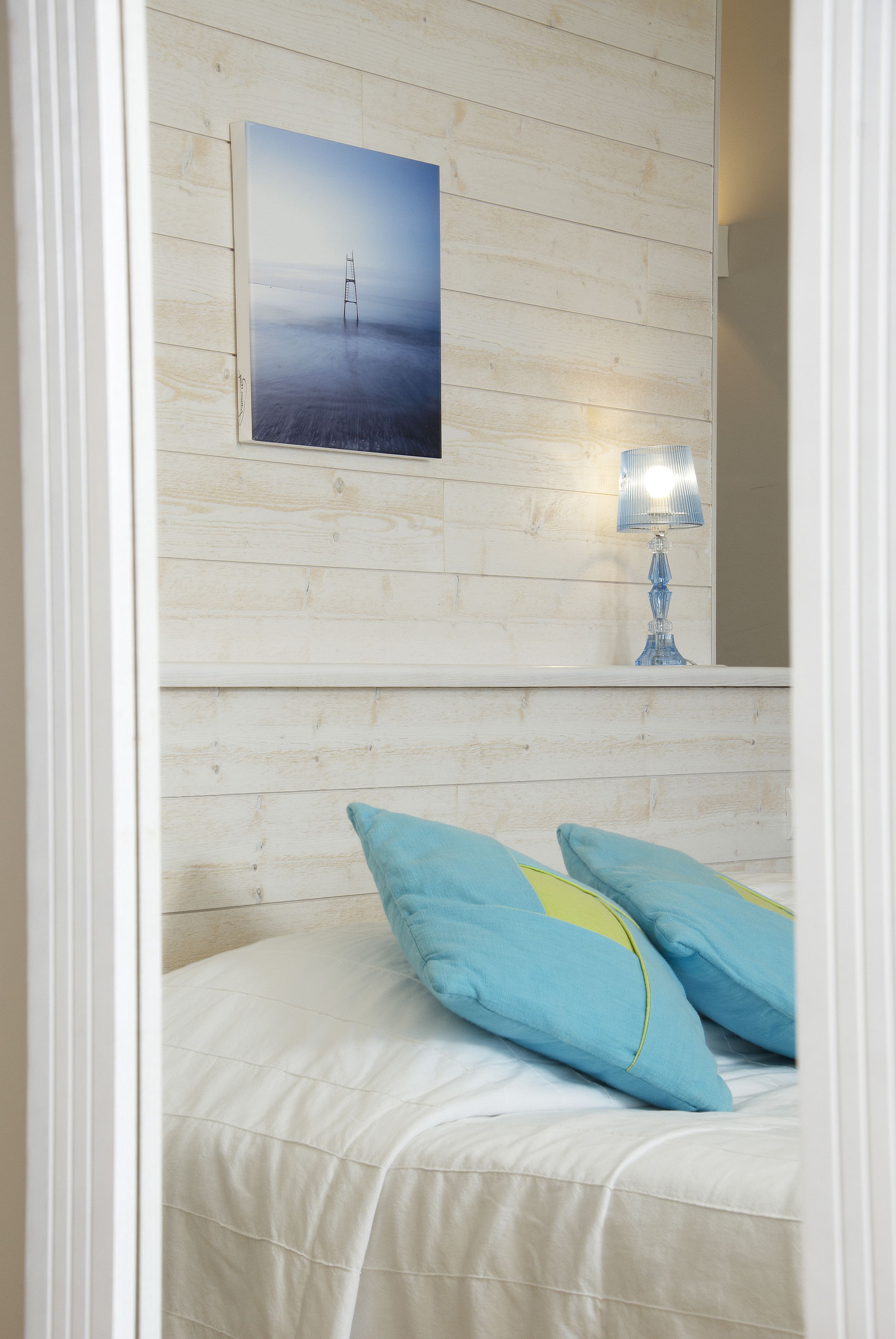 standard room (litiri) | desk, rollaway beds, free wifi, bed sheets