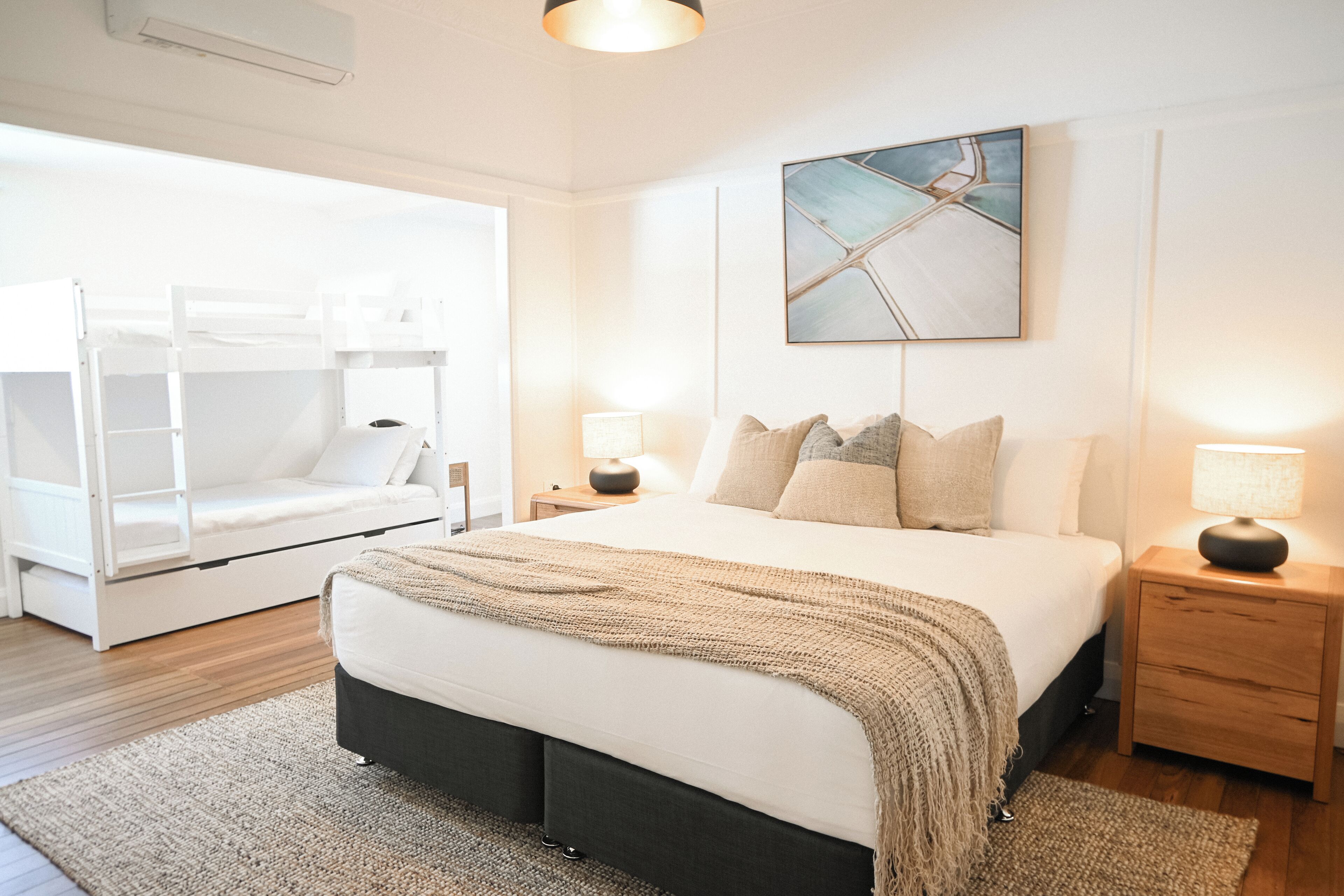 2 bedrooms, iron/ironing board, free WiFi, bed sheets