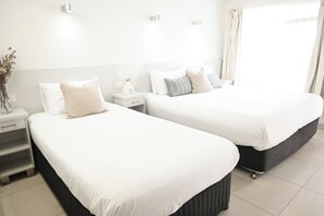 2 habitaciones, tabla de planchar con plancha y wifi gratis 