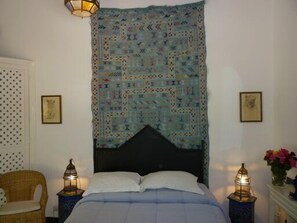 Phòng đôi | Bộ đồ giường cao cấp, chăn bông, trang trí khác biệt 