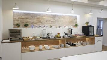 Desayuno continental todos los días (con cargo)