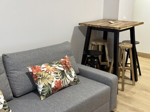 Comfort Apartment | Living area | 22-inch plasma TV with digital channels, TV - Villalegre (Aviles)