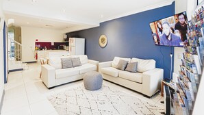 Unclassified image, 2 of 17, button - Manly Beach House (Manly)