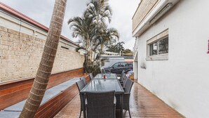 Unclassified image, 3 of 17, button - Manly Beach House (Manly)