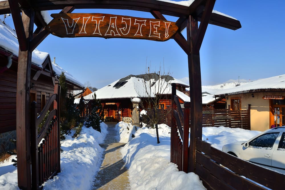 Sojka Resort - Hotel & Drevenice