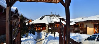 Sojka Resort - Hotel & Drevenice