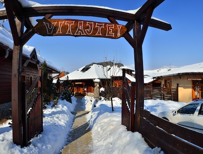 Sojka Resort - Hotel & Drevenice