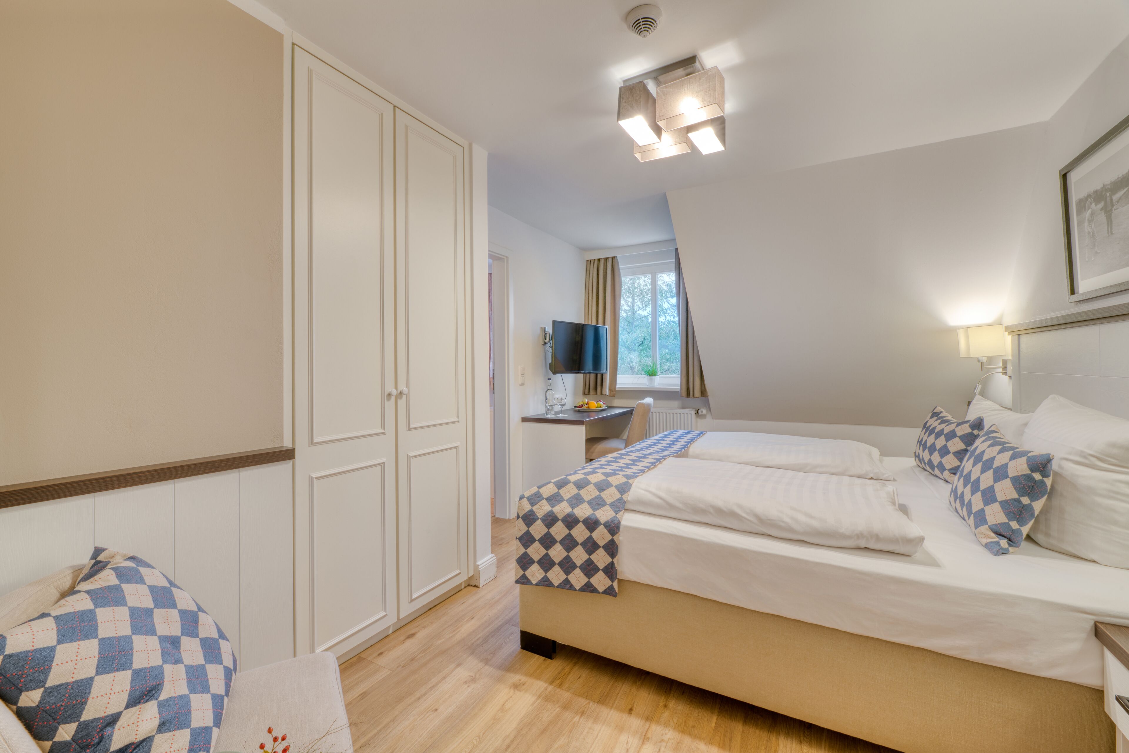 1 bedroom, hypo-allergenic bedding, in-room safe, individually decorated