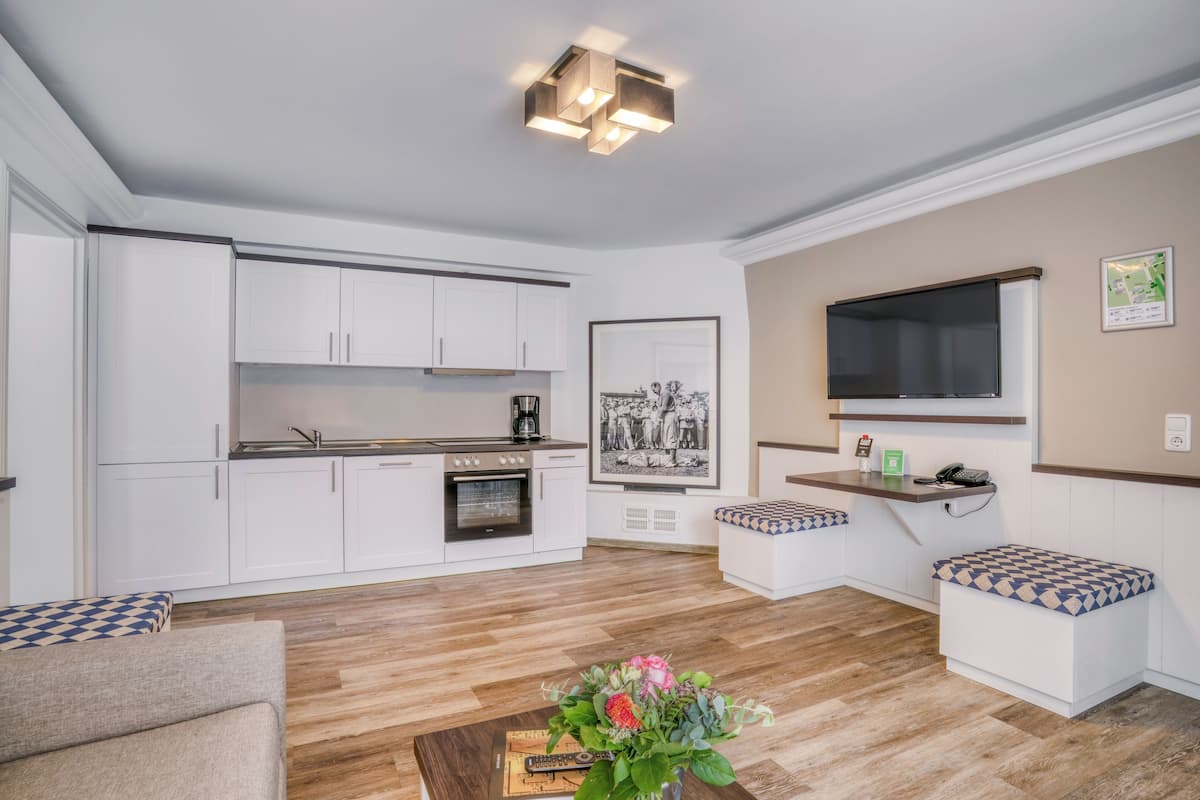 superior double room | 1 bedroom, hypo-allergenic bedding, in-room safe, individually decorated