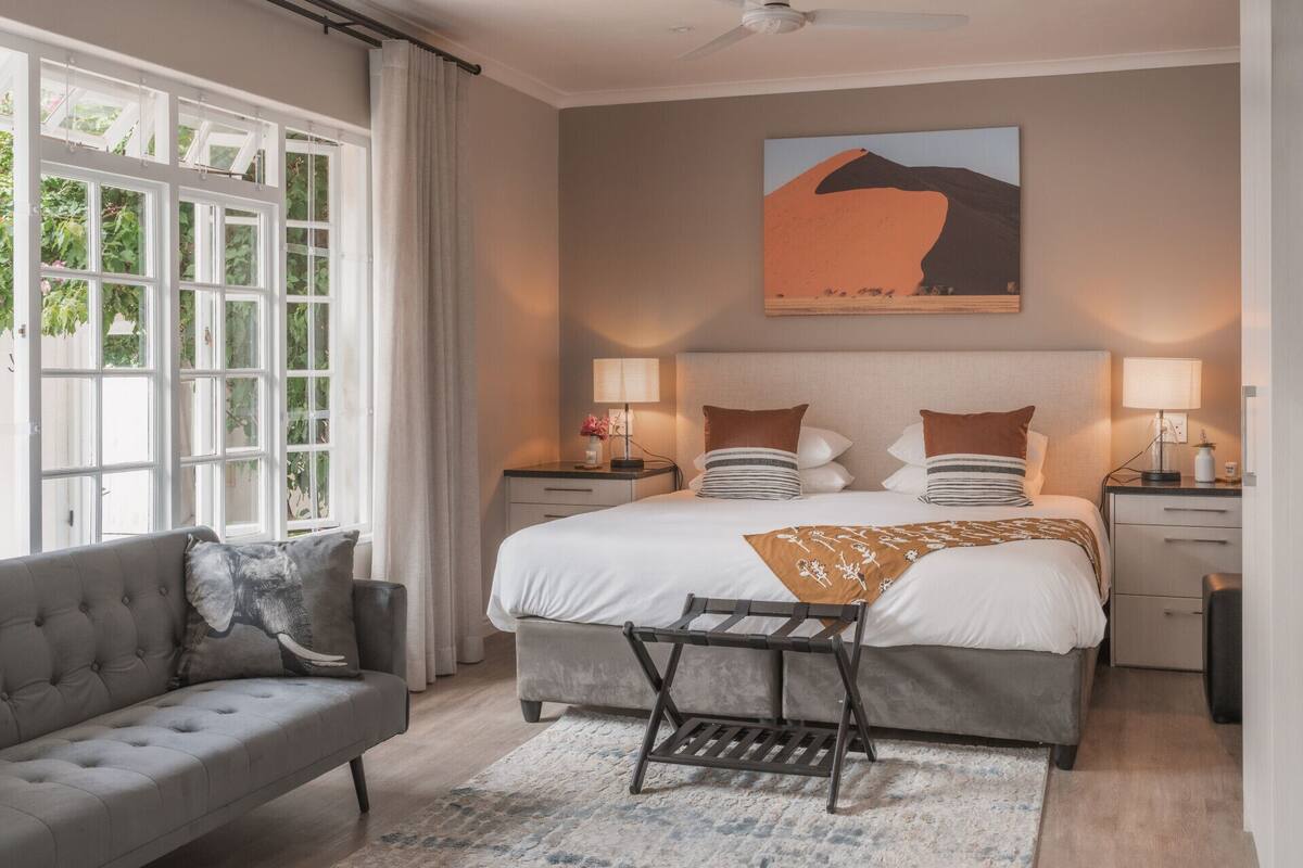 Twin/King Room  | Egyptian cotton sheets, premium bedding, down comforters, pillowtop beds
