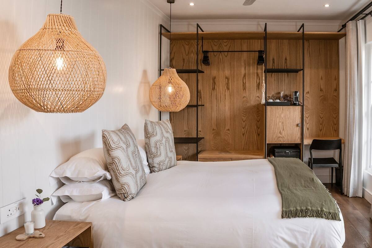 Design Room | Egyptian cotton sheets, premium bedding, down comforters, pillowtop beds