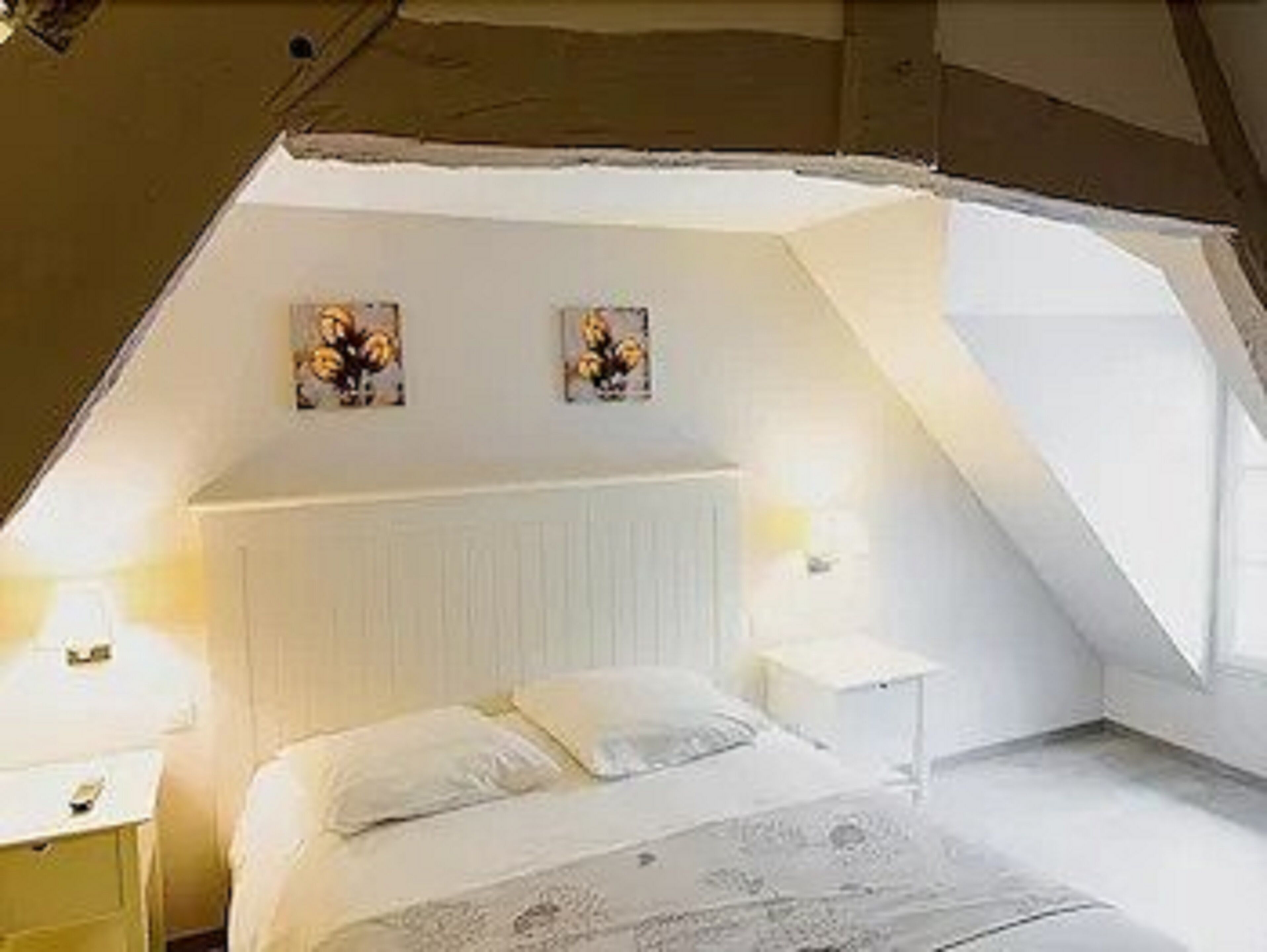 double room | desk, free cots/infant beds, rollaway beds, free wifi