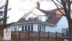 Front of property - 1000 Island Condo Getaway (Gananoque)