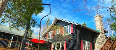 Façade de lâhĂ©bergement