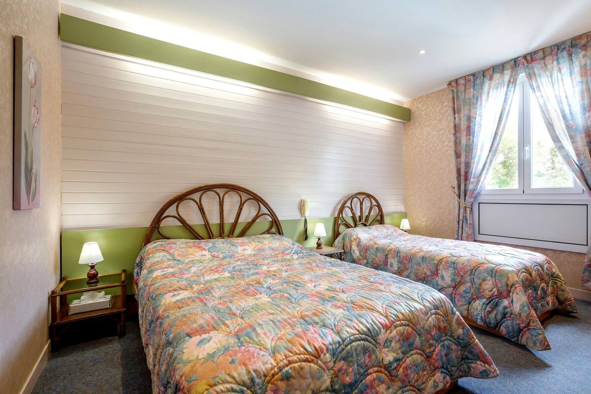twin room | view from room