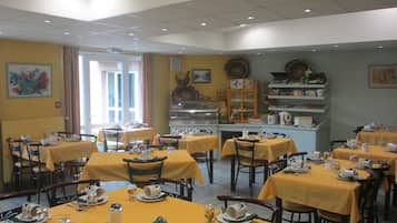 Daily buffet breakfast (EUR 12 per person)