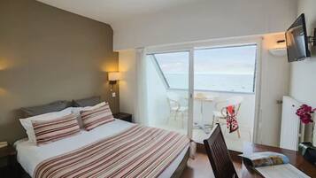 In-room safe, desk, free cribs/infant beds, free WiFi